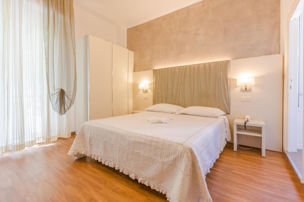 Hotel Bremen Rimini Esterno foto