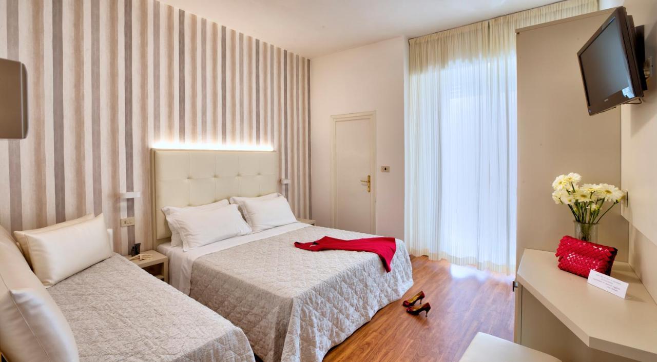Hotel Bremen Rimini Esterno foto