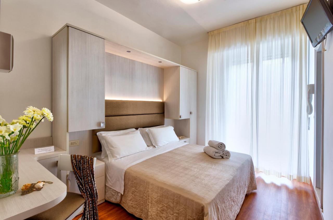 Hotel Bremen Rimini Esterno foto