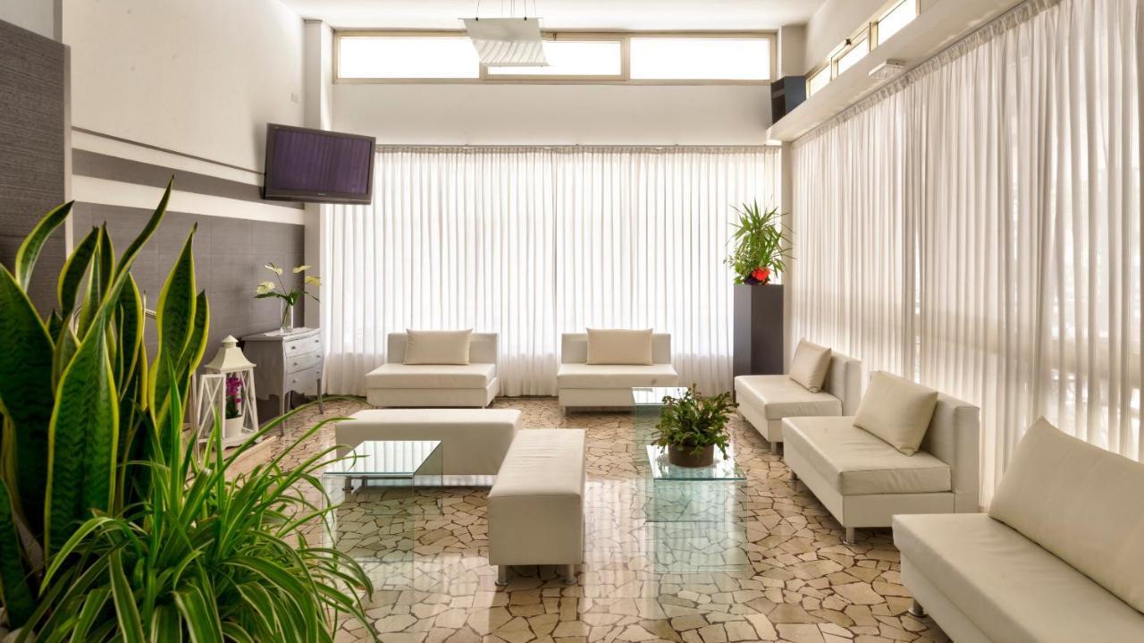 Hotel Bremen Rimini Esterno foto